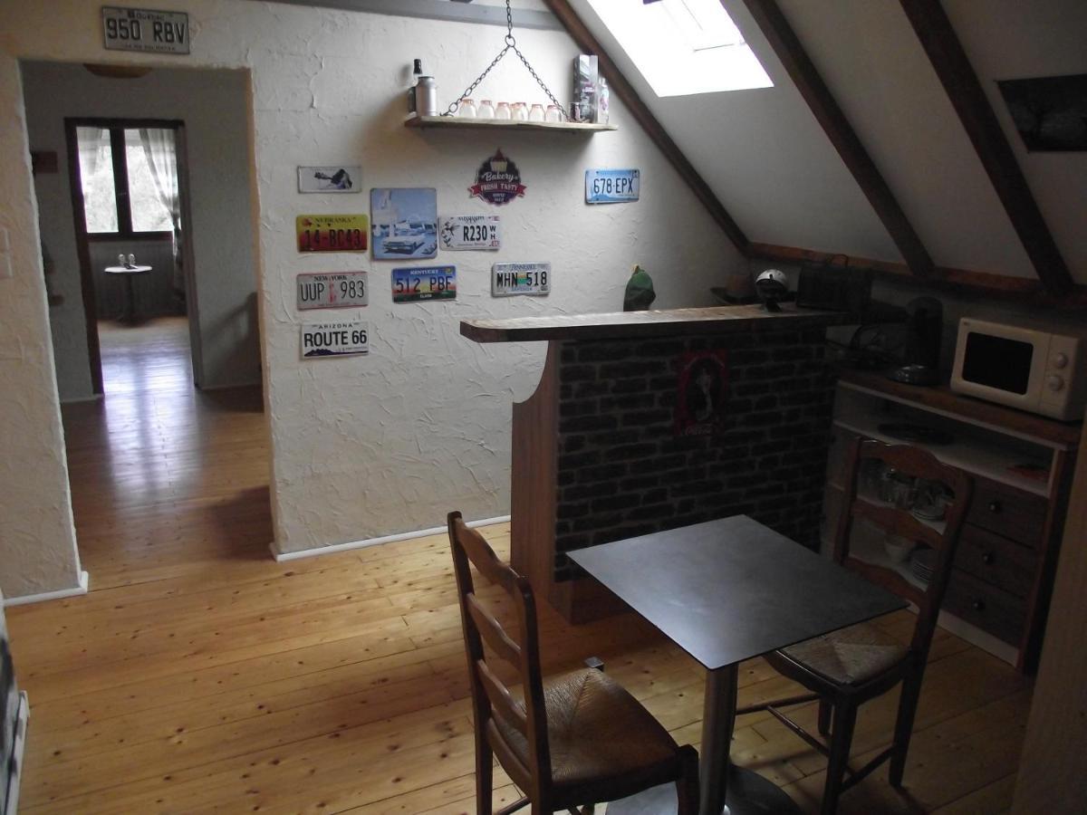 Chambre Campagnarde Du Gres Rouge De Beauval Екстериор снимка