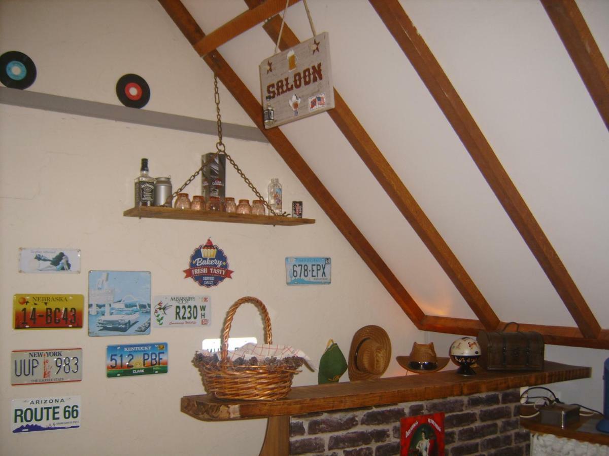 Chambre Campagnarde Du Gres Rouge De Beauval Екстериор снимка
